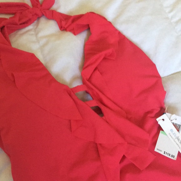 Swimsuit - Picture 2 of 4